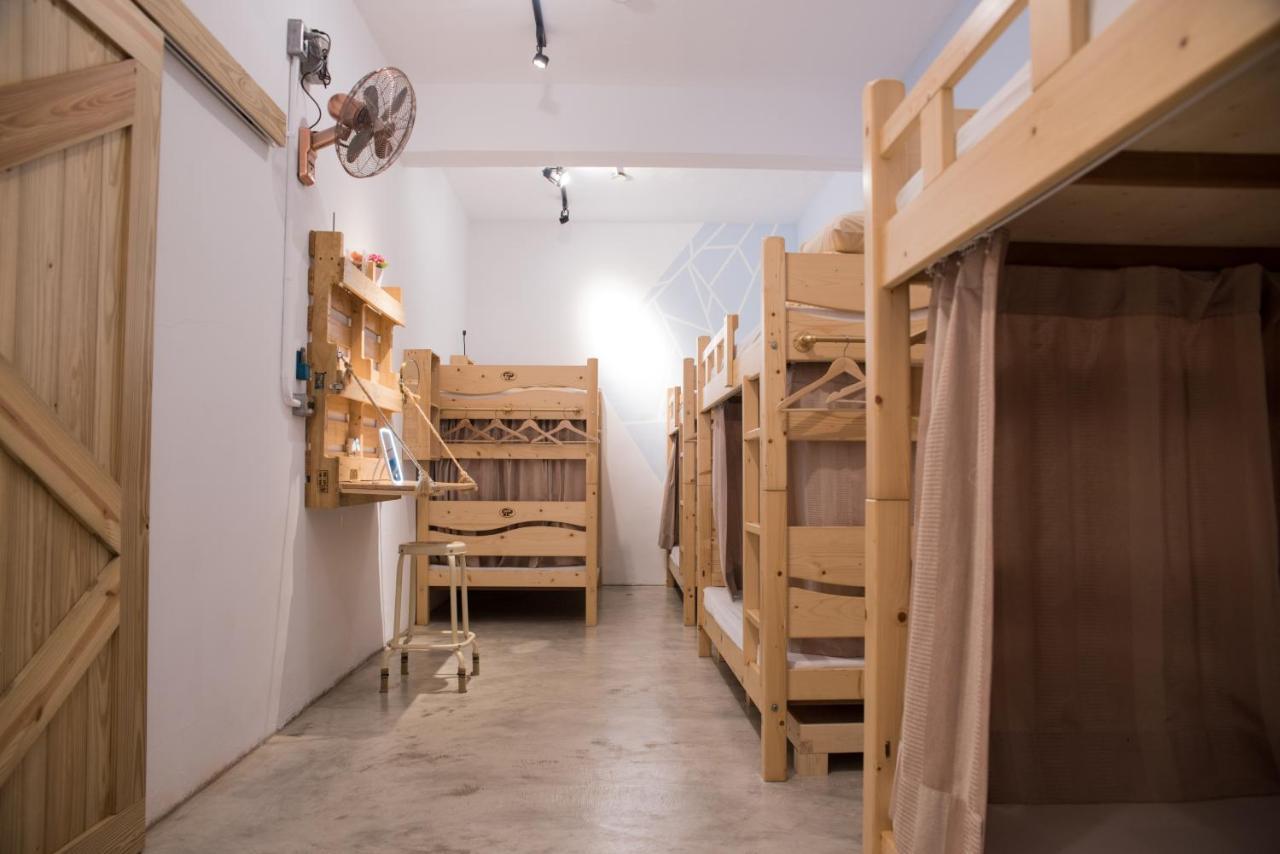 框框背包客棧 Kuang Kuang Hostel Longjing Esterno foto